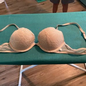 34B Victoria Secret push up bra